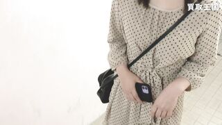 【パンツ買取交渉】女子アナ級美人なのに剛毛透けまくり voyeur jp 8