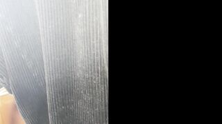 梟の痴●報告002（ 夢の国に向かう電車で制服女子のパンツの中に手を ） voyeur jp 4