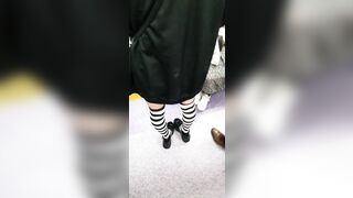 0032隣の正面だーれだあシリーズ2  坂道系ゆるふわjkちゃんお股熱視線 voyeur jp 2 (2)