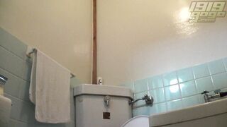 オヤジ発!洋式便所盗撮 voyeur jp 1