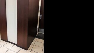 閲覧注意　衝撃の洗面所映像集 voyeur jp