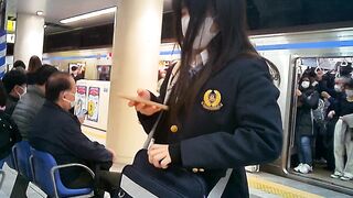 ◎ ローアングル＃20 ノーパンに見えてしまうJK voyeur jp 2