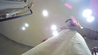 01 アイドルグッズの列に並ぶ制服娘 voyeur jp 4