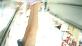 【Q8】遊びに夢中の女の子を狙え voyeur jp 3