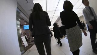 【4k】 テーパードパンツ長身美人 OLのお尻, 激揺れアンミラ系白ニットさんに今年最後のダメ元ナンパ!!! ちょっと口リ系フェイスのショーパンちゃ voyeur jp 1 (2)