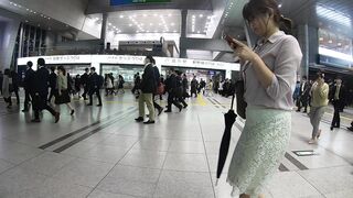 【4k】 テーパードパンツ長身美人 OLのお尻, 激揺れアンミラ系白ニットさんに今年最後のダメ元ナンパ!!! ちょっと口リ系フェイスのショーパンちゃ voyeur jp 1 (3)