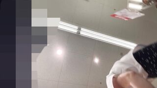 パンダチラリ005,  撮れ高バッチリ ♡理想的なえっちな顔と身体の女性♡, クロッチ部分多め♡お顔の可愛い女の子の水色サテンパンティー voyeur jp 1 (1)