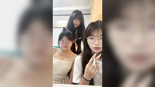 隣の娘！姉妹を海に連れてって～【揺らして揺らして揺らして】オナニー道具！痙攣！白濁液ダダ漏れ～ china 2