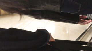 No.761 スラッと美脚ラインから目線が外せないステキ下半身お姉さん  , エロすぎるミニスカ美脚を組んで座る性格良なセクシー美女（後編） voyeur jp 1 (1) 2