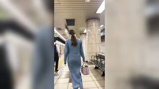 No.761 スラッと美脚ラインから目線が外せないステキ下半身お姉さん  , エロすぎるミニスカ美脚を組んで座る性格良なセクシー美女（後編） voyeur jp 2 (1)