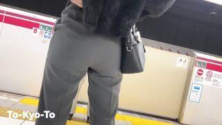 No.761 スラッと美脚ラインから目線が外せないステキ下半身お姉さん  , エロすぎるミニスカ美脚を組んで座る性格良なセクシー美女（後編） voyeur jp 3 (1)