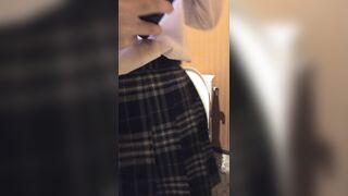 デパートのトイレでこっそりオナニーしちゃう JK㉕ jav jvip 3