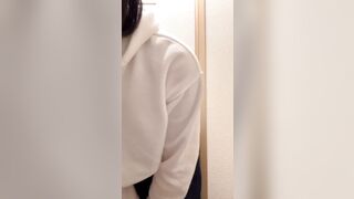 激カワ裏アカ女子の自撮りオナ動画まとめ ！【流出】可愛いJDのお風呂で排尿オナニー, 可愛いJDのワンちゃんポーズローターオナニー, 可愛いJD jav 1 (2)