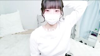 【最新作Part７】三つ編みツイン清楚系スレンダー美人のオナニーLive（総時間1時間50分） jav jvip (2)