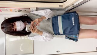 【5日分収録】 あのスタイル抜群の JKちゃん！青チェックめくりました⑦ voyeur jp