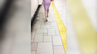 No.777 脚線美の見ごたえバッチリ ！スキニーデニムのスタイリッシュお姉さん , 美しすぎるエリートOLが朝からＴバックもろわかりのピタパン履 voyeur jp 3 (1)