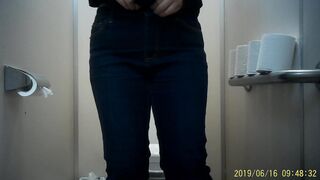 山の公衆トイレ ・２カメ編㉘ voyeur jp 4 (3)