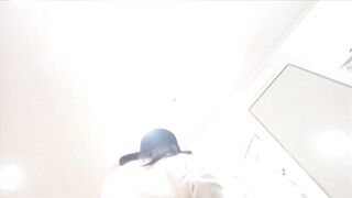 極上の美少女K再降臨　ギリギリすぎる逆さ撮り voyeur jp 3