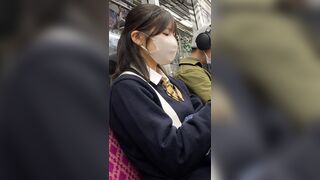 エロすぎるミニスカ美脚を組んで座る性格良なセクシー美女 （前編）, お尻が見えてしまいそうな短いホットパンツで脚を組む色白美人（中編）, 2名のS級 voyeur jp 1 (3)