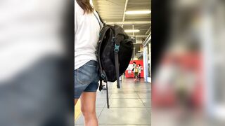 僕の友達は露出狂… 〜全員ガン見の激カワ痴女, 【マーメイドスカート】清楚系お姉さんの安産型のお尻(透け透けver), リクルートフェチ17, 【若いママ voyeur jp 1 (2)