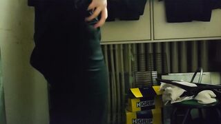 【ブラ外し有】ガチ盗〇！飲食店アル〇イトの着替えシーンをのぞき見してみませんかpart24 voyeur jp 4 (2)