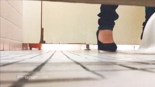 「大」特集!ガチ女子トイレ盗撮 4名の「大」AJさんの軌跡その１ voyeur jp