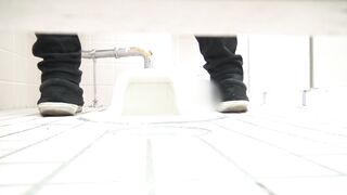 期間限定　至高洗面所盗撮 59　熟女のトイレ盗撮 Vol.15【伝説】 voyeur jp