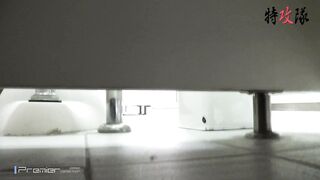 あの黄色靴下の子がついにこの寒い季節に大をしてくれた　幻 31 voyeur jp