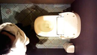 【ガチ】トイレオナニー盗撮②（総集編） voyeur jp 1