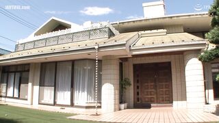 VENX-364 Aunt Hikari Misaki squeezes out every last drop of semen from her nephew with her freshly removed panties Censored