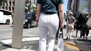 アパレル営業 商品よりも自分の白パンアピール Part2, 【4K60P街撮り】レースのパンティーがくっきり！！パンティー透け透けのお姉さん2 voyeur jp 2 (3)