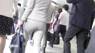 ギャル尻パラダイス10★黒光りするフレアパンツの巨尻が凄すぎて目が離せない, ギャル尻パラダイス14★黒パンの長身モデル体型セクシーギャル大追 voyeur jp 1 (6)