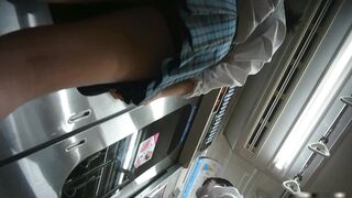 【文系大学生Ａ-２０】後輩ＪＫ（ゆうなちゃん）を逆さ撮り voyeur jp 3