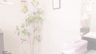 MIDV-586 I (the older sister) was made to cum so many times by my younger sister's sex-crazed boyfriend with creampies that it was embarrassing... Kit... Reducing Mosaic JAV