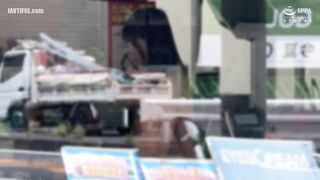 MILK-277 Akari Minase is a sex-crazed convenience store worker who is horny to the max, even when there are customers around! She's having sex all ove... Reducing Mosaic JAV