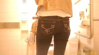 Peeping-Eyes Toilet voyeur jp 3 (2)