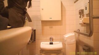 Peeping-Eyes Toilet voyeur jp 4 (2)