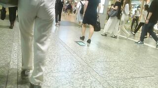 【FHD高画質】デパ地下セレブのレース透けピタパン, 【HD高画質】 打ち合わせ前の通勤キャリアウーマン ぴっちりベージュパン voyeur jp 1 (4)