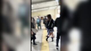 私服女子●生。休日の満員電車で上下同時責め 痴漢記録日記vol.118 1人目 voyeur jp 3