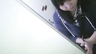 【レア】熟女＆お姉さん★美尻 桃尻ドアップ喫茶トイレ★約10名前後 その1 voyeur jp