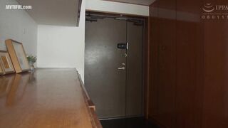 ATYA-035 A flashy and lewd G-cup wife who is just as sexy as she looks! She loves sex to an incredible degree! She came to be made to cum by another m... Censored