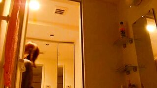 下着からハミ出た陰毛がやらしい、美人女子大生の私生活 voyeur jp 2