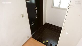 DVMM-354 A fair-skinned, big-assed housewife gets an instant fuck! The next day, the housewife, who is addicted to my big dick, comes over without per... Censored