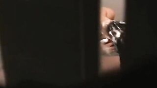 彼氏と手を握りながらの騎乗位を鑑賞 voyeur jp 2