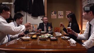 MIDE-828 I took care of a colleague who had too much to drink at the end of the year party at my house. I offered her a shower and a change of clothes... Reducing Mosaic JAV