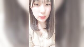 個人撮影　同一系　見どころ満載！美人女子大生。 脱衣、全裸オナ、おし○こ jav jvip (6)