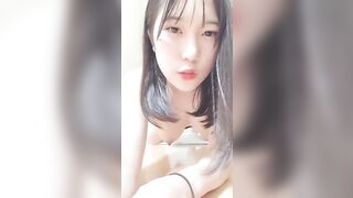 個人撮影　同一系　見どころ満載！美人女子大生。 脱衣、全裸オナ、おし○こ jav jvip (8)