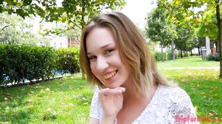 HEYZO-3652 She spreads her legs wide and makes a face and cums inside JAV