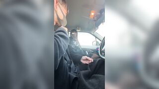 む 　車内で　１９歳バンギャとパパ活 jav jvip 2