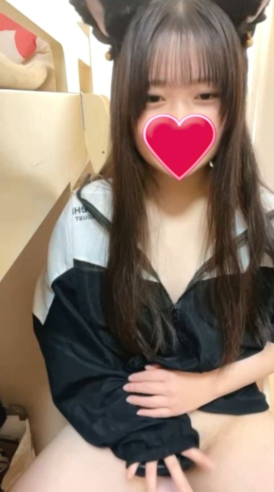 期間限定　美女がオナニー